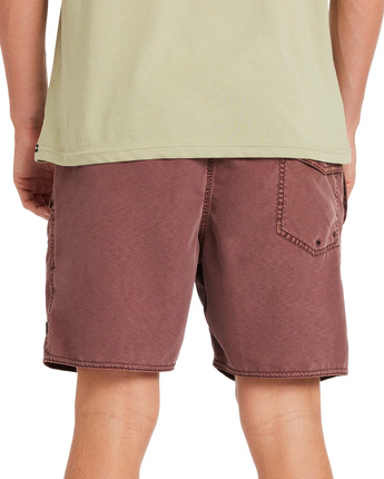 Center Trunk 17 - Merlot