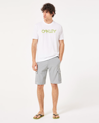 Oakley B1B Cargo Hybrid Short Cement